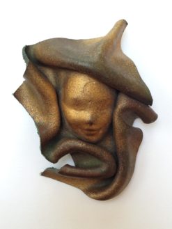 1980s brooch face front