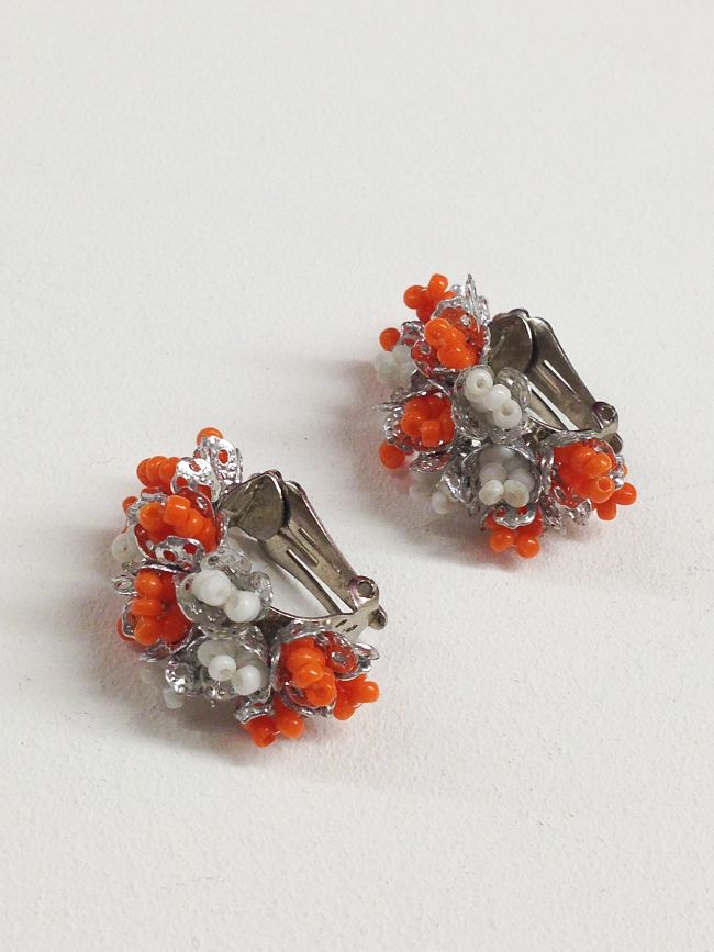 1960s Half Hoop Earrings side view vintage earrings