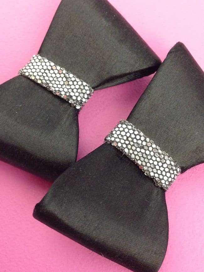 Vintage Shoe Clips in Black & Silver St Cyr Vintage