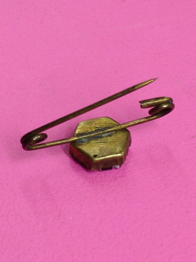 Vintage Mini Mosaic Brooch in Pastel Colours one piece safety style clasp