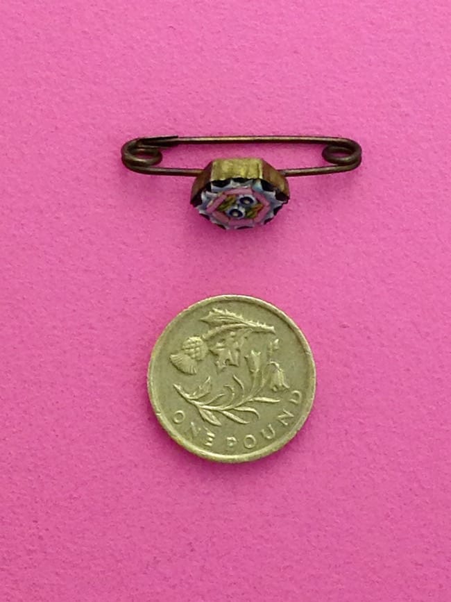 Vintage mini mosaic brooch in pastel colours - Image 4