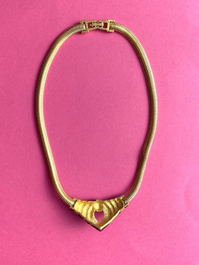 Chunky 80s vintage SAL Swarovski necklace in gold with black enamel - Image 7