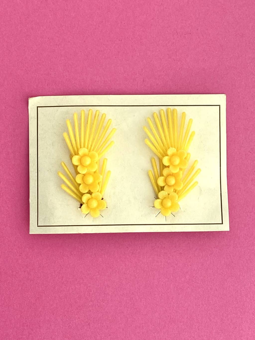 1950s Deadstock Yellow Flower Clip On Earrings