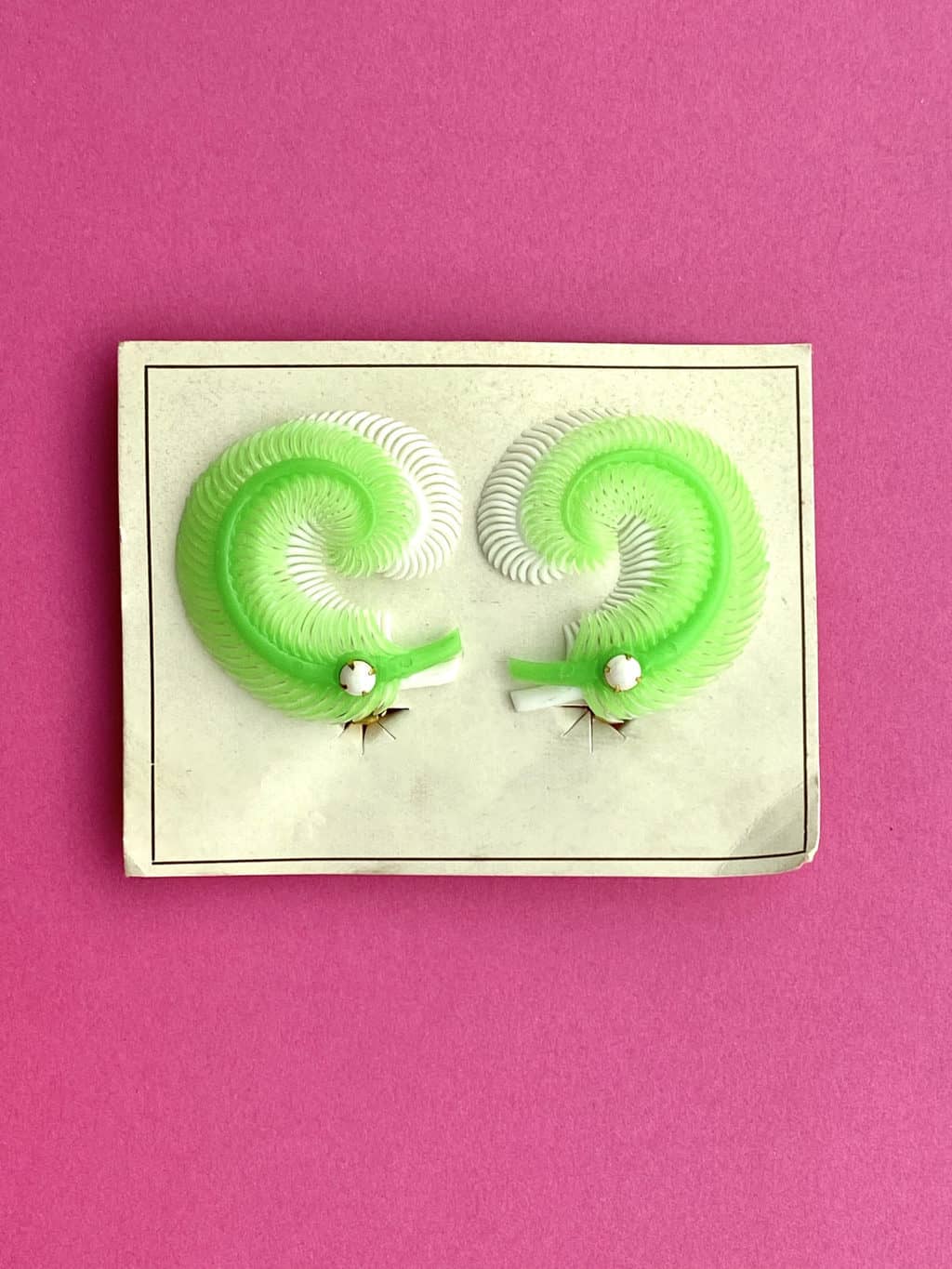 1950s Deadstock Green Double Feather Clip On Earrings
