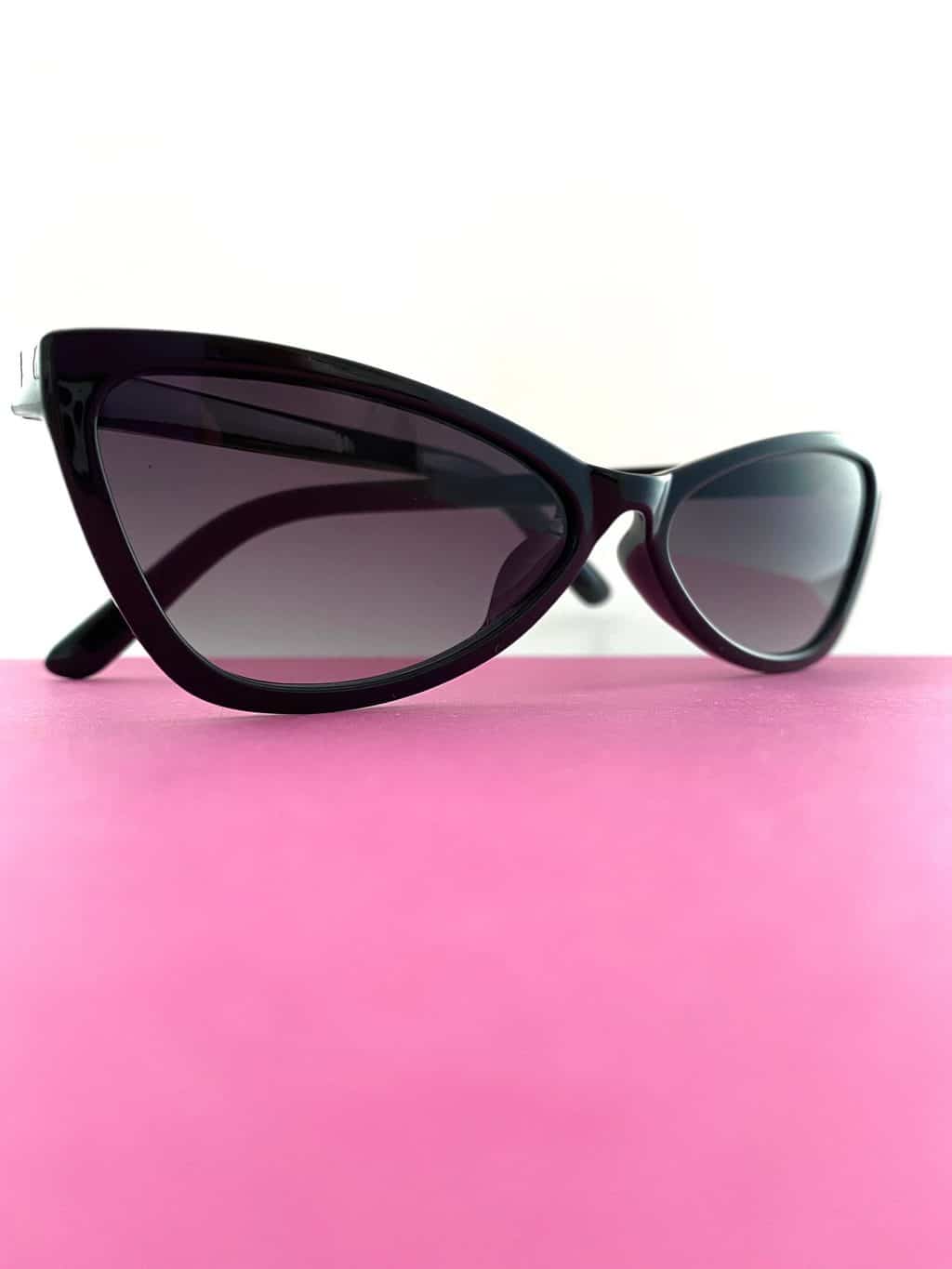 90s Vintage Style Sunglasses - Hannie - Image 3