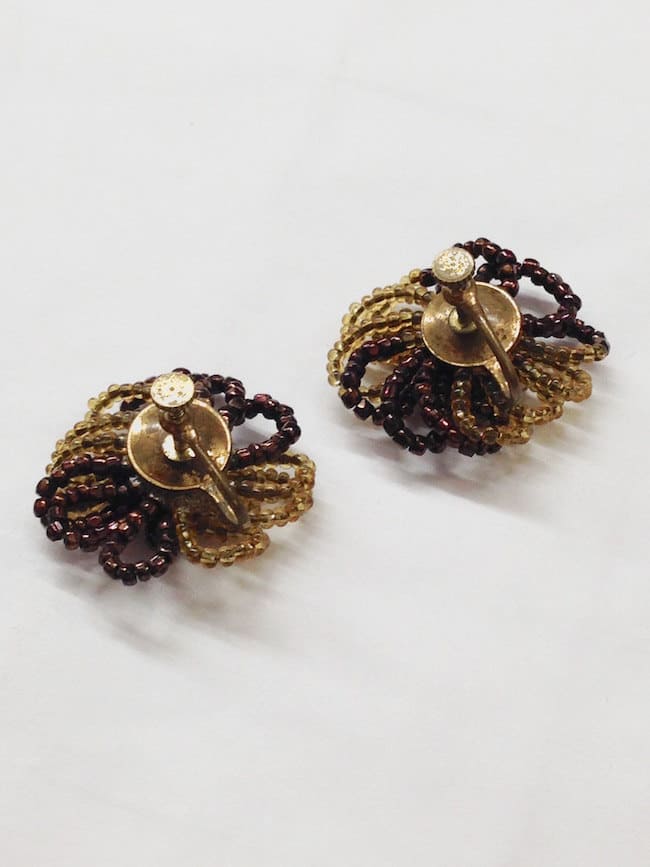 Vintage 1950s Yellow & Bronze Seed Bead Screw Back Earrings - Image 4
