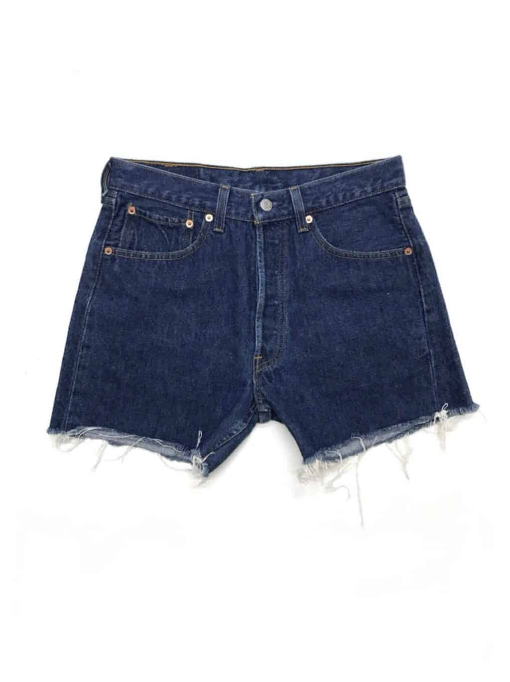 Descubrir 72+ imagen levi's mid rise cut off shorts - Thptnganamst.edu.vn