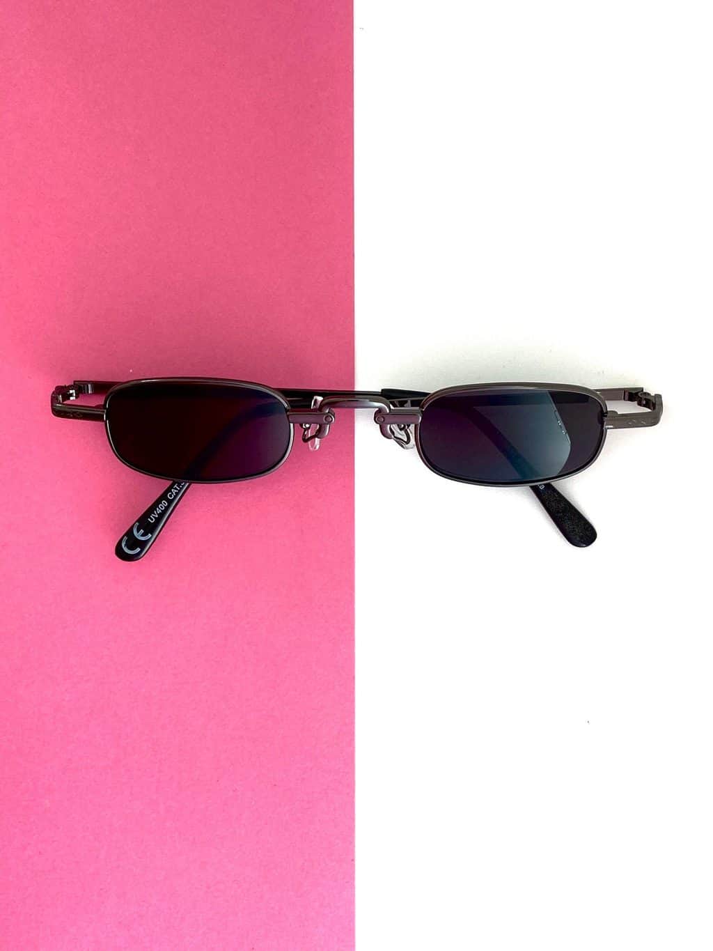 Gun Metal 90s Retro Rectangular Sunnies BAZ