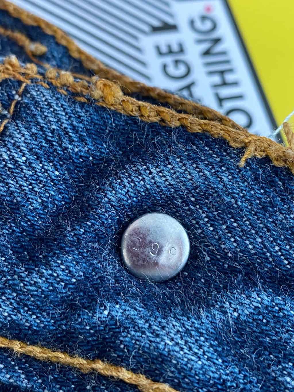 levis button