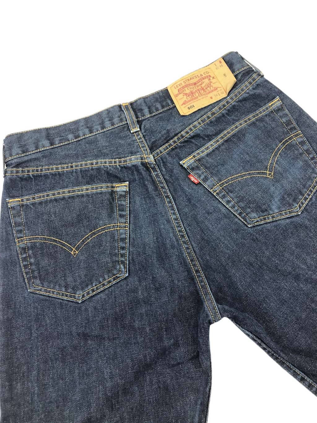 Y2K Dark Wash Mid Rise 501s Levis Jeans in Deep Navy Blue Denim - W33 x L26  - St Cyr Vintage