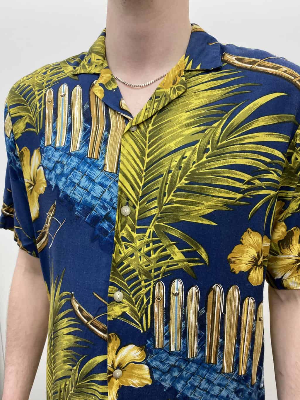 Mens vintage Hawaiian shirt with surf board and longboat botanical design - Small / Medium - Image 2