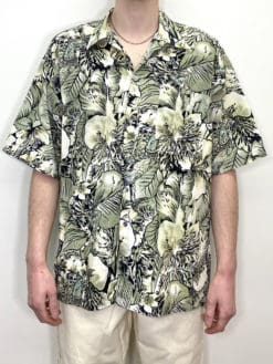 Vintage Tropical Jungle Patterned Hawaiian Shirt in Green with Black Botanical Print Summer Button Down Oversized Beach - UK Size Men's XL