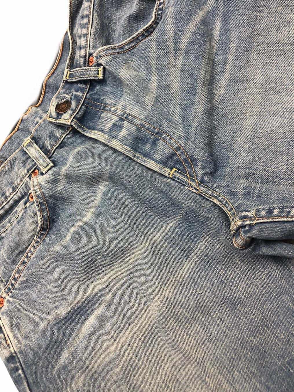 Vintage 90s Levis 535 straight leg jeans in light / mid-blue - W28 x   - St Cyr Vintage