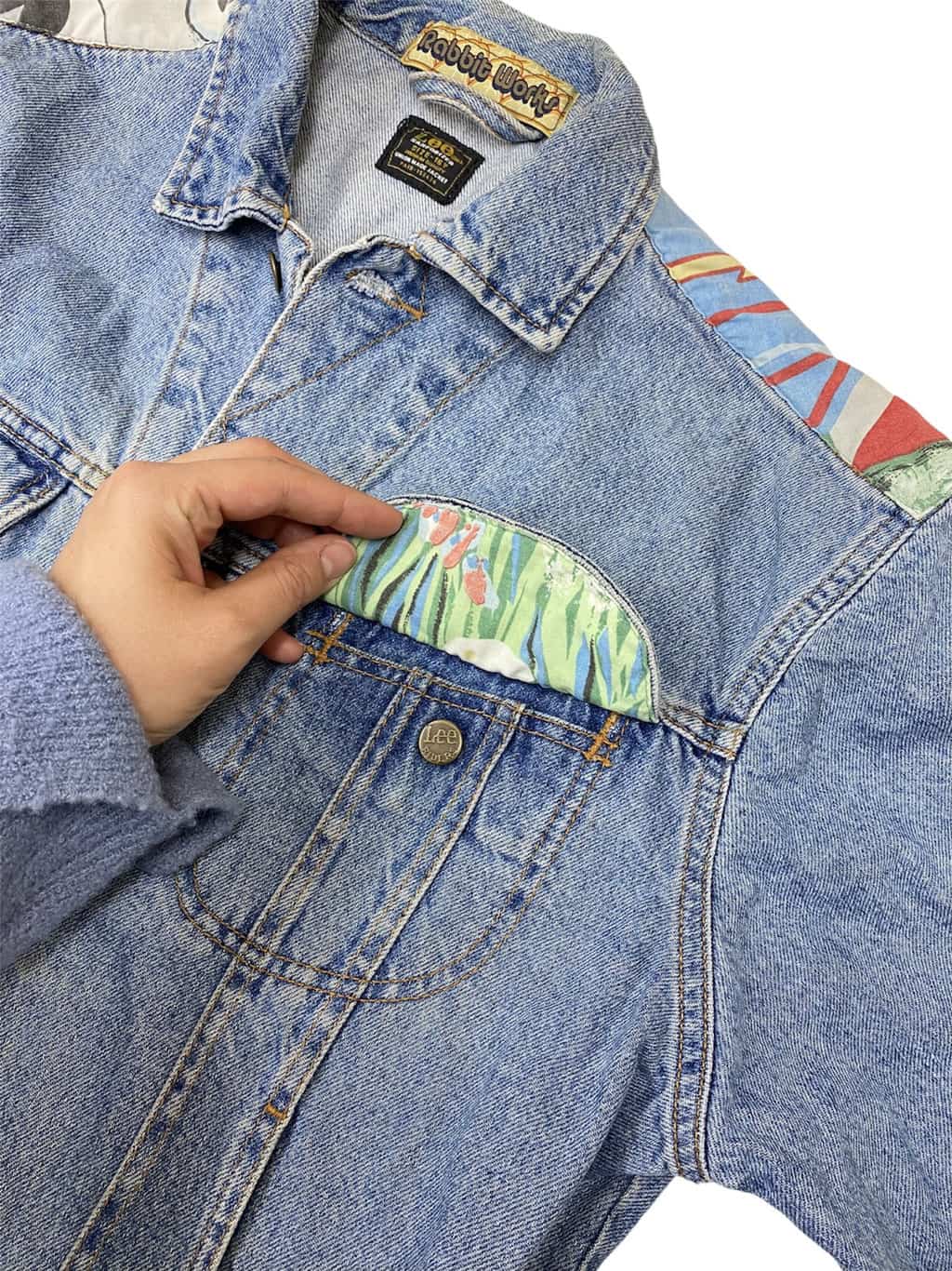 80s vintage Rabbit Works customised Lee denim jacket in pale blue - 16Y Small - Image 6