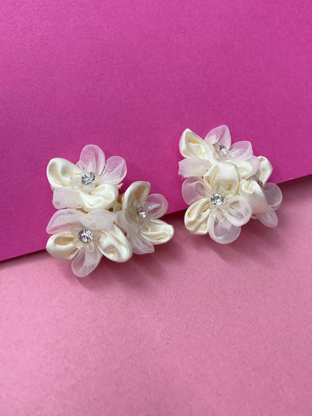 Vintage 1980s Wedding Earrings White Ivory Ribbon Clip On Earrings