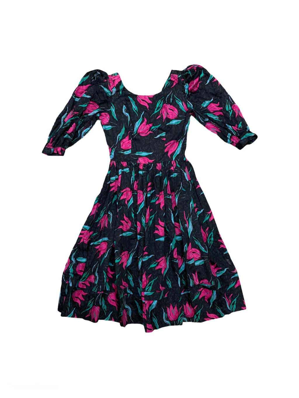 Women's Vintage 90s Laura Ashley Floral Dress with Full Skirt and 3/4 Length Sleeves - M - Image 4