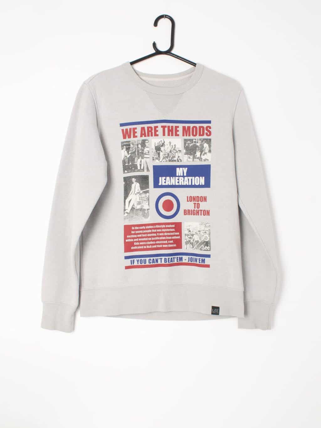 Lee round neck sweatshirt with graphic front detail - M