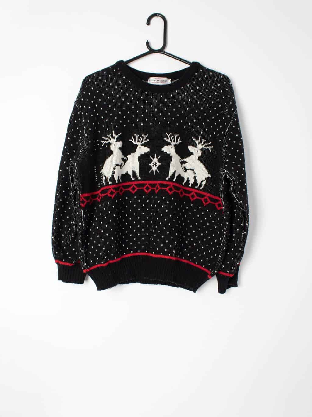 Unisex Christmas novelty jumper with subtle reindeer design - M