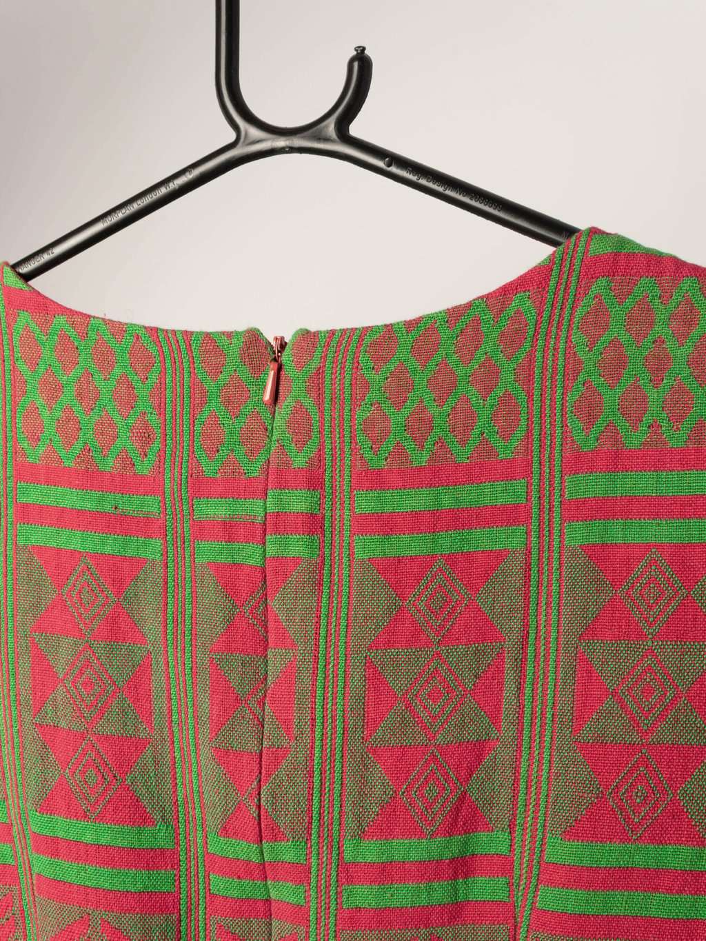 1960s vintage jacquard dress with fitted waist, and abstract green and red pattern - Small - Image 3