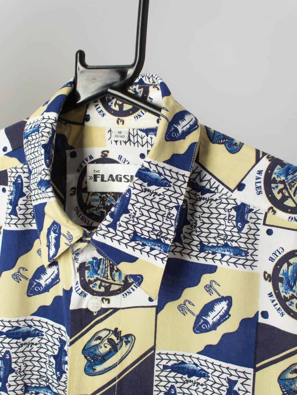 Vintage mens patterned shirt fishing lure tackle hat fish motifs blue beige - Large - Image 2