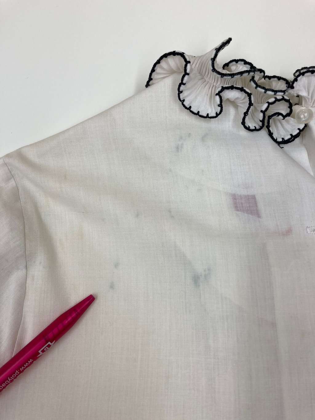 Womens vintage white ruffle blouse in white and navy by Graff Californiawear Circa 1960s 70s  - Medium - Image 5