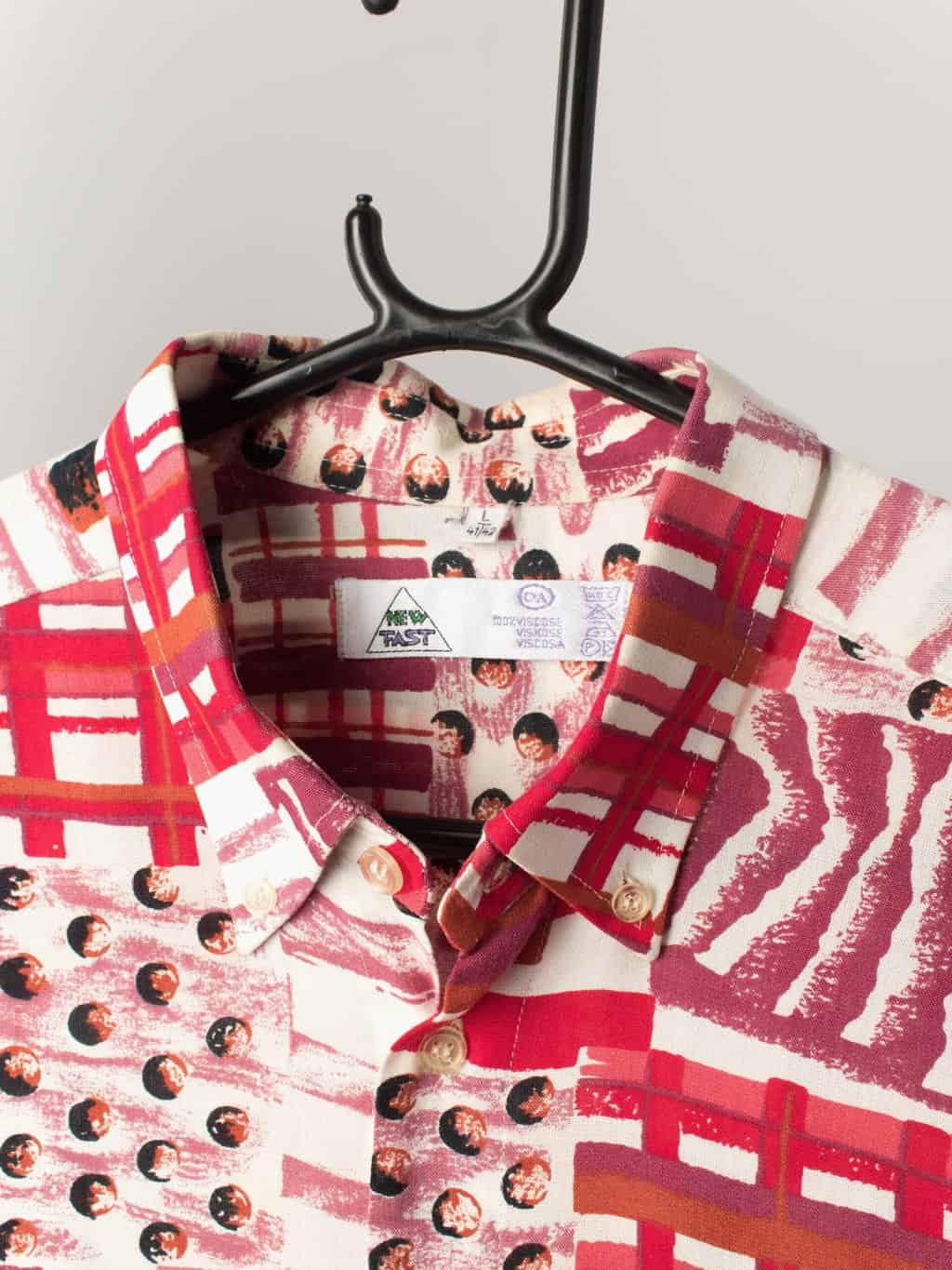 Mens 90s vintage printed shirt with hot red pink purple geometric lion fish inspired patten - Large - Image 3