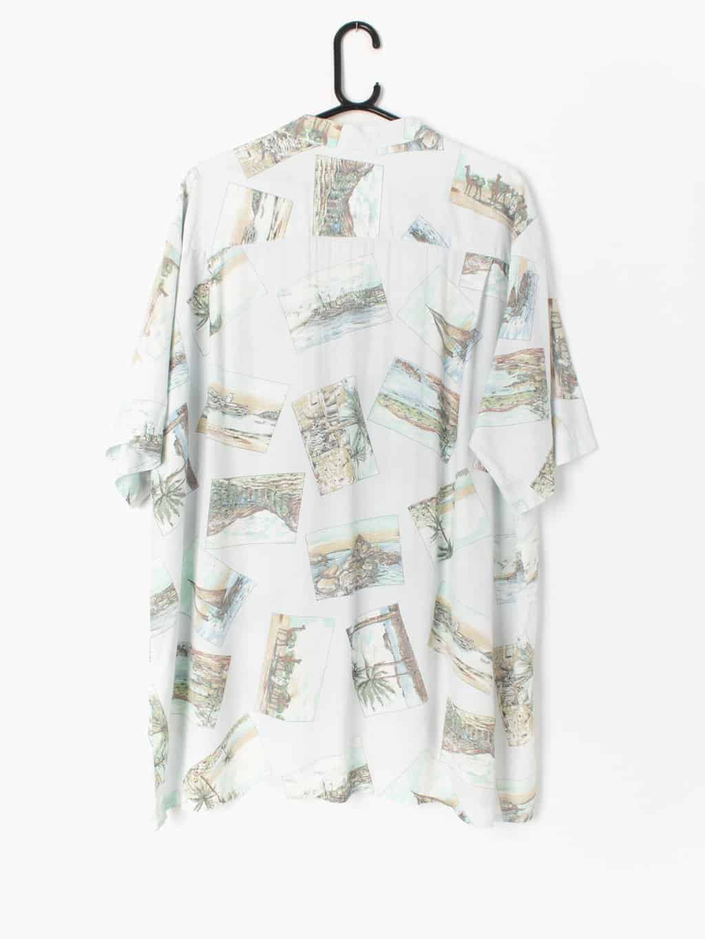 Mens 90s Hawaiian shirt in off white with picture postcard and holiday photo pattern - Large / XL - Image 4