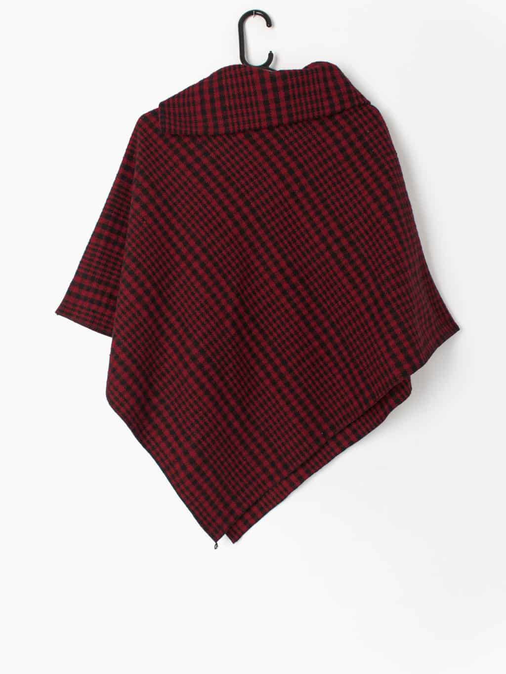 Vintage Red And Black Short Cape With Check Pattern Small Large 4