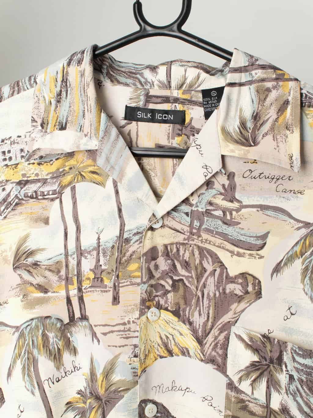 90s Vintage Silk Hawaiian Shirt Patterned With Pale Yellow And Blue Undertones Xl 2