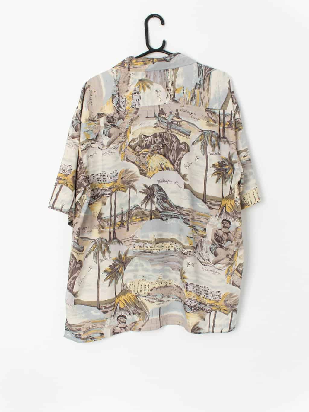 90s Vintage Silk Hawaiian Shirt Patterned With Pale Yellow And Blue Undertones Xl 3