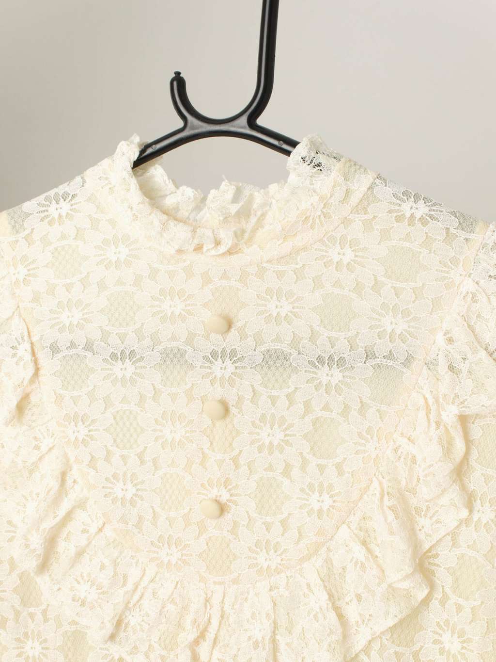 Vintage 70s Lace Blouse In Pale Beige With Button Up Back Medium 2