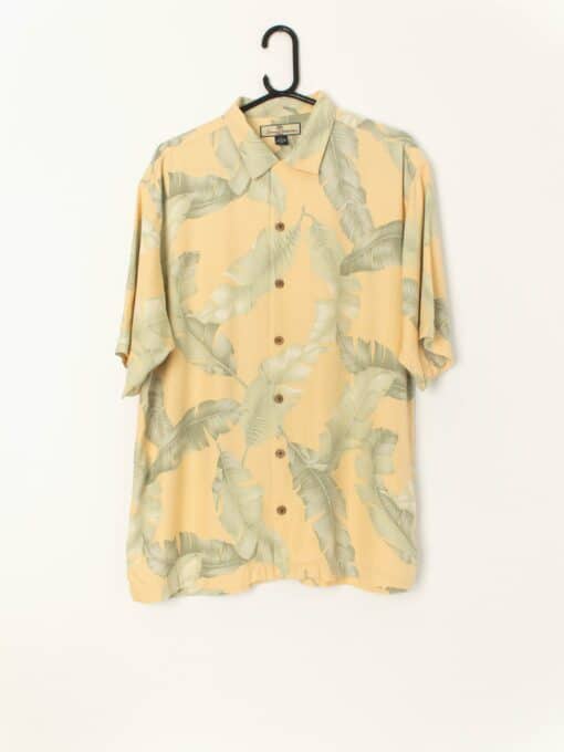 Vintage Mens Hawaiian Pastel Yellow Shirt With Soft Green Large Leaf Design 100 Silk Medium