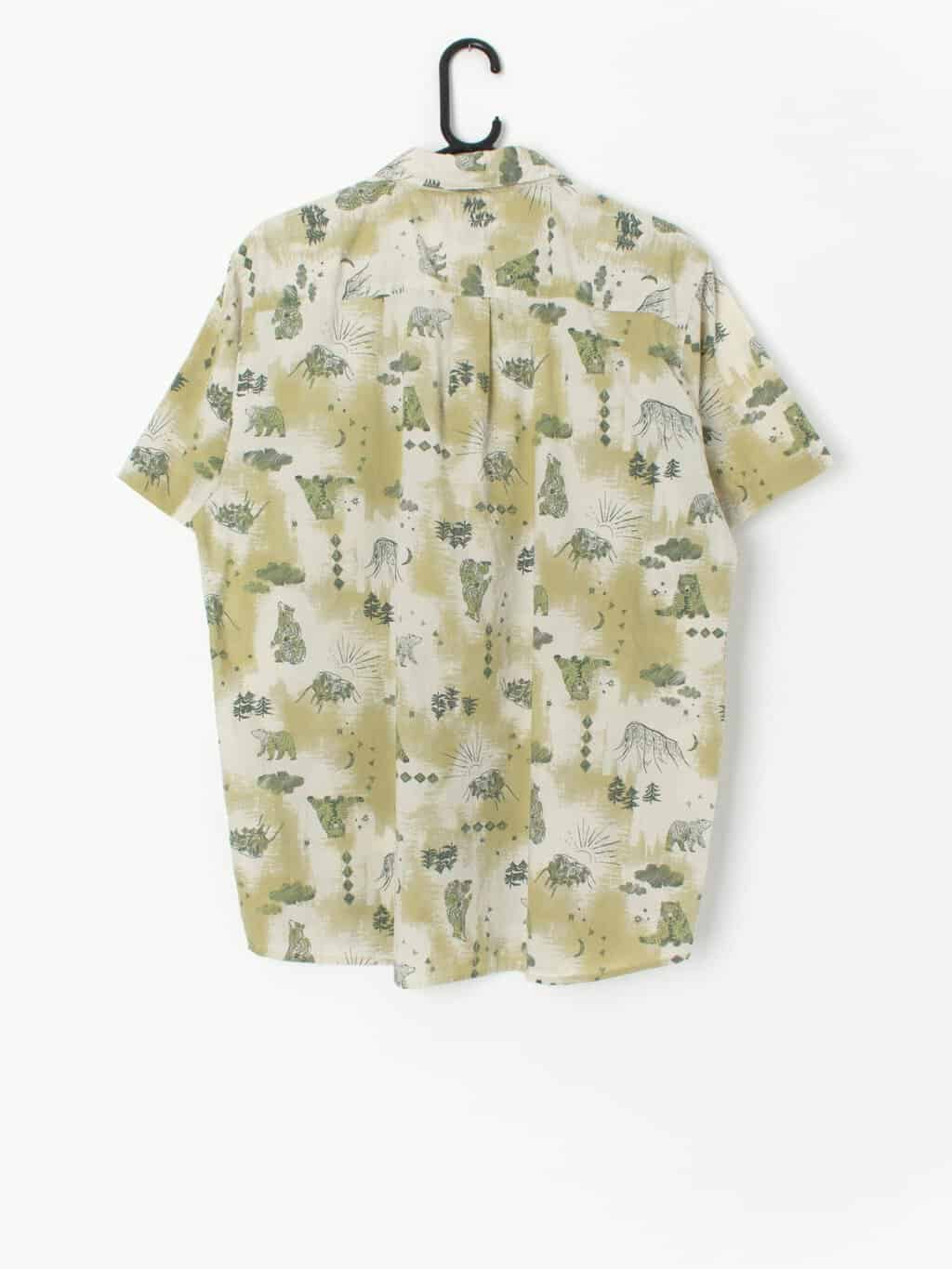Vintage Patagonia Short Sleeve Shirt Mixed Green Forest Print With Bears Medium Large 3