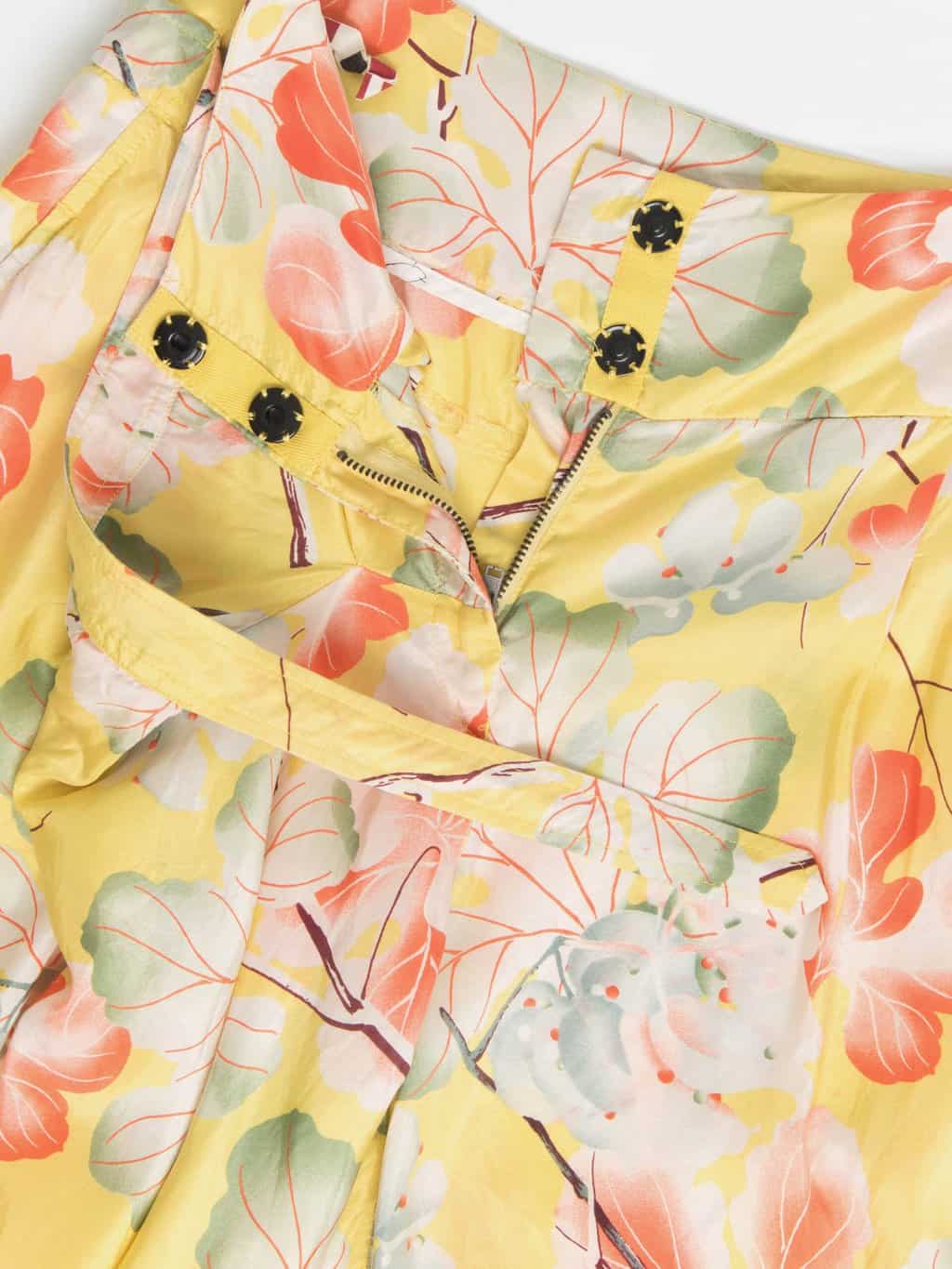 Vintage Isola Marras Floral Silk Trousers 32 Waist With A Pretty Floral Pattern Cropped Trousers Large 2