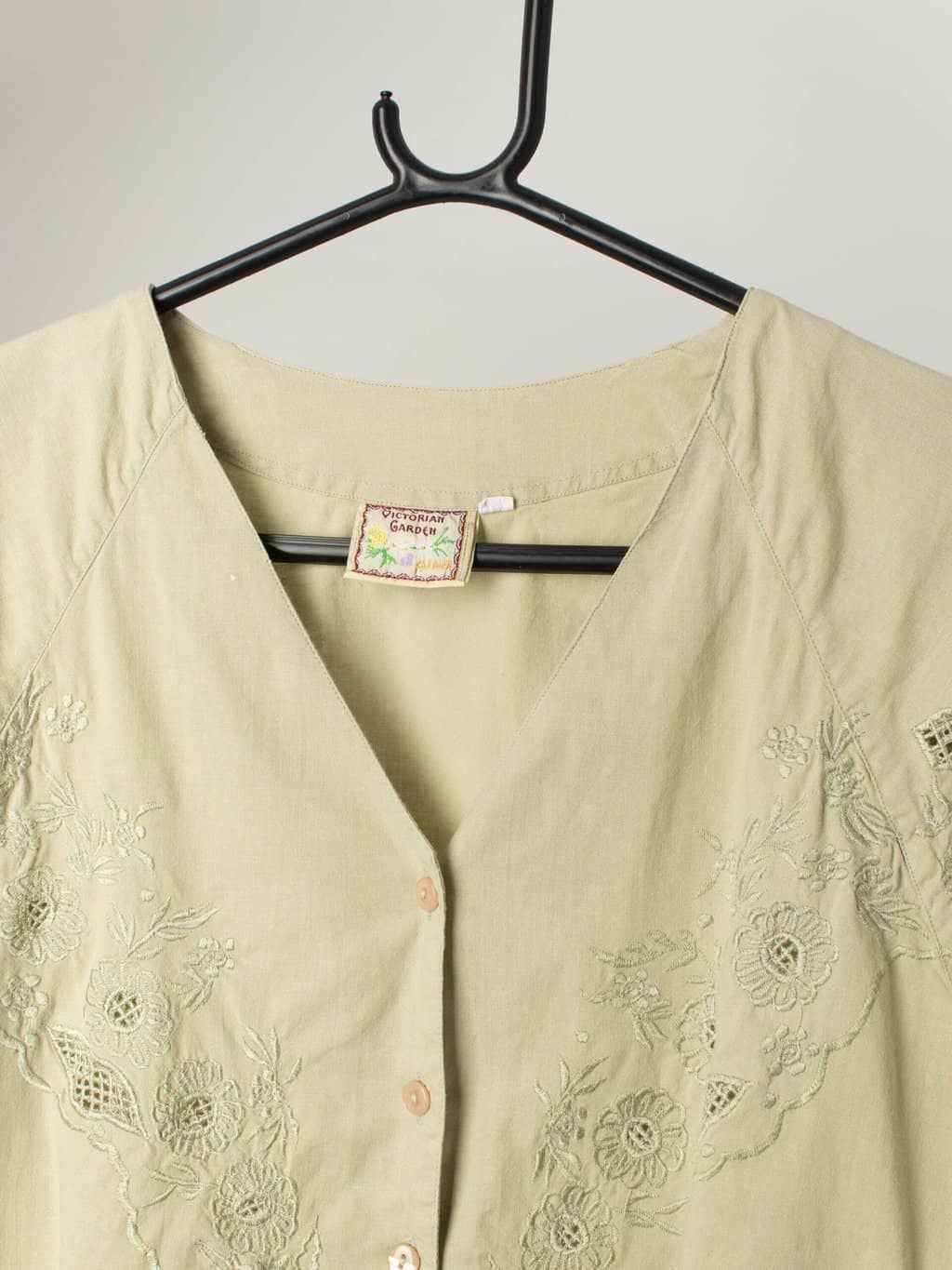 Vintage Pastel Green Floral Blouse With Embroidered Details Small 2