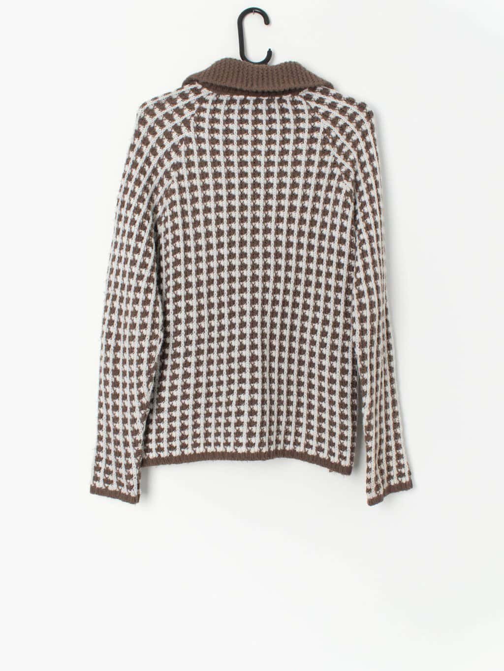 60s St Michael Cardigan In White And Brown Knitted Dogtooth Pattern Small 3
