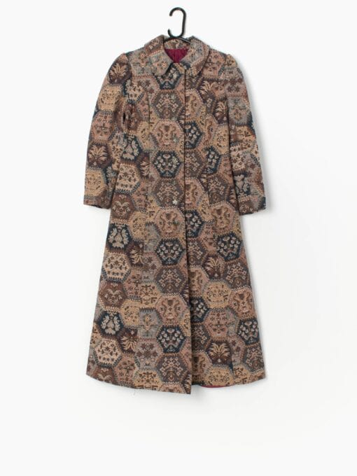 Vintage 1970s tapestry coat with gorgeous woven pattern - XS