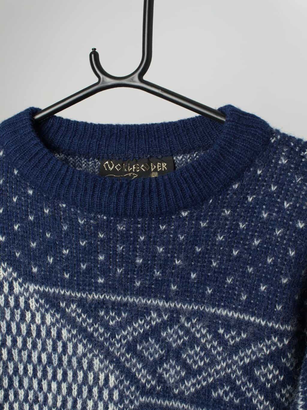 Vintage Norlaender blue sweater with geometric design - Large