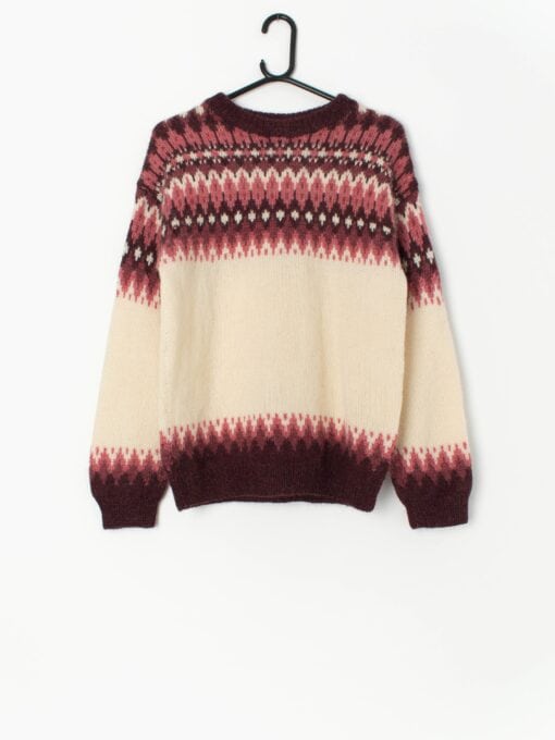 Vintage Norwegian wool sweater with stunning red geometric design - Small / Medium