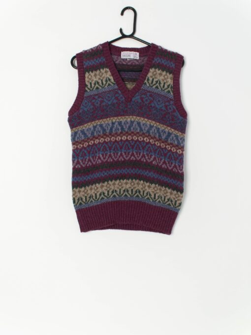 Vintage Pitlochry Shetland wool knitted vest in dark purple, mens - Small