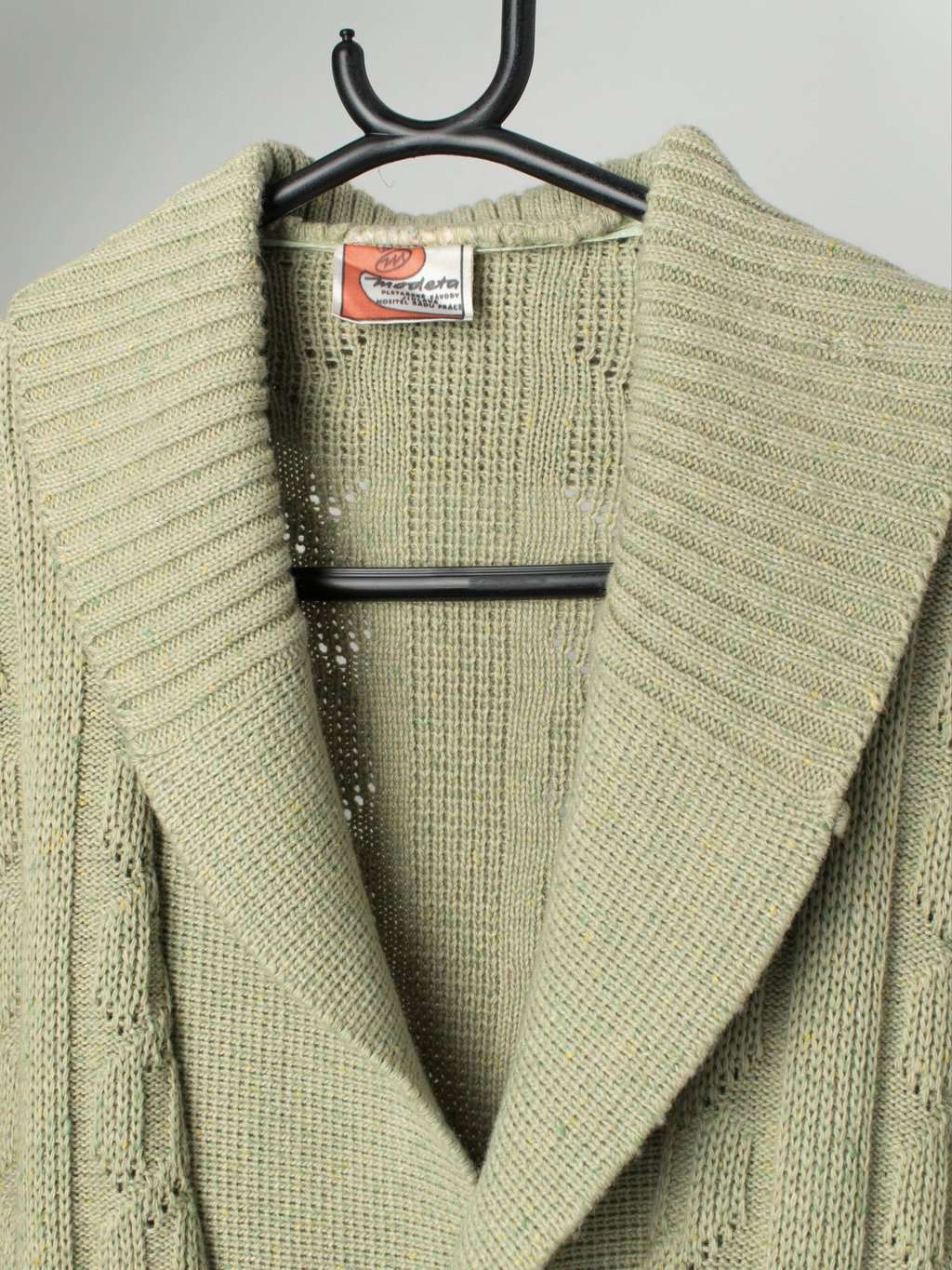 Vintage men's pastel green knitted wool cardigan - Medium - Image 2