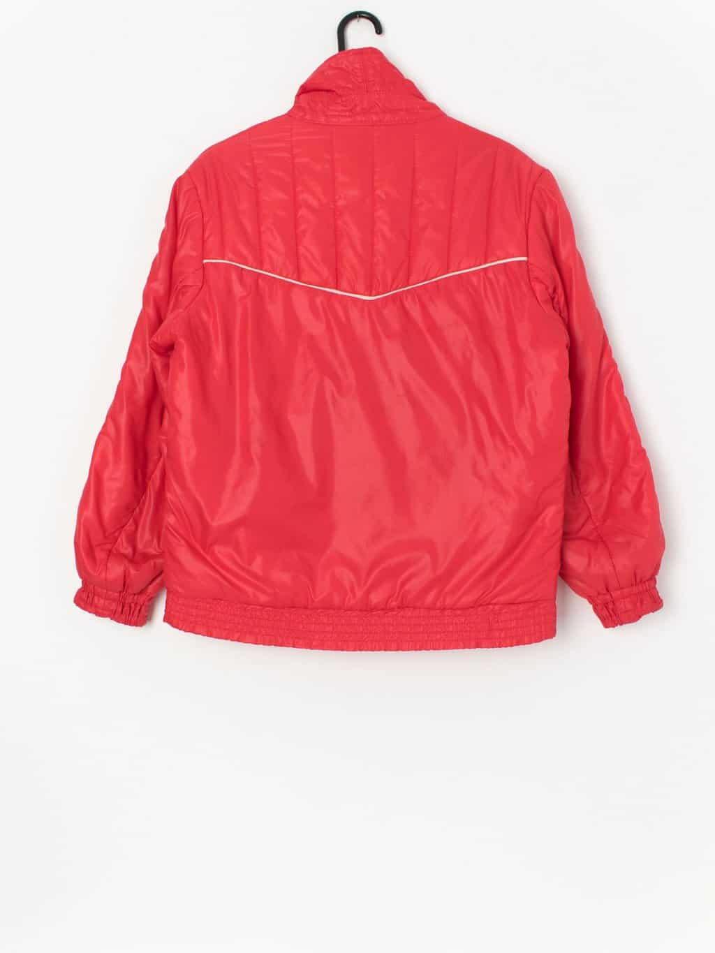 Vintage men's ski jacket in cherry red Medium St Cyr Vintage