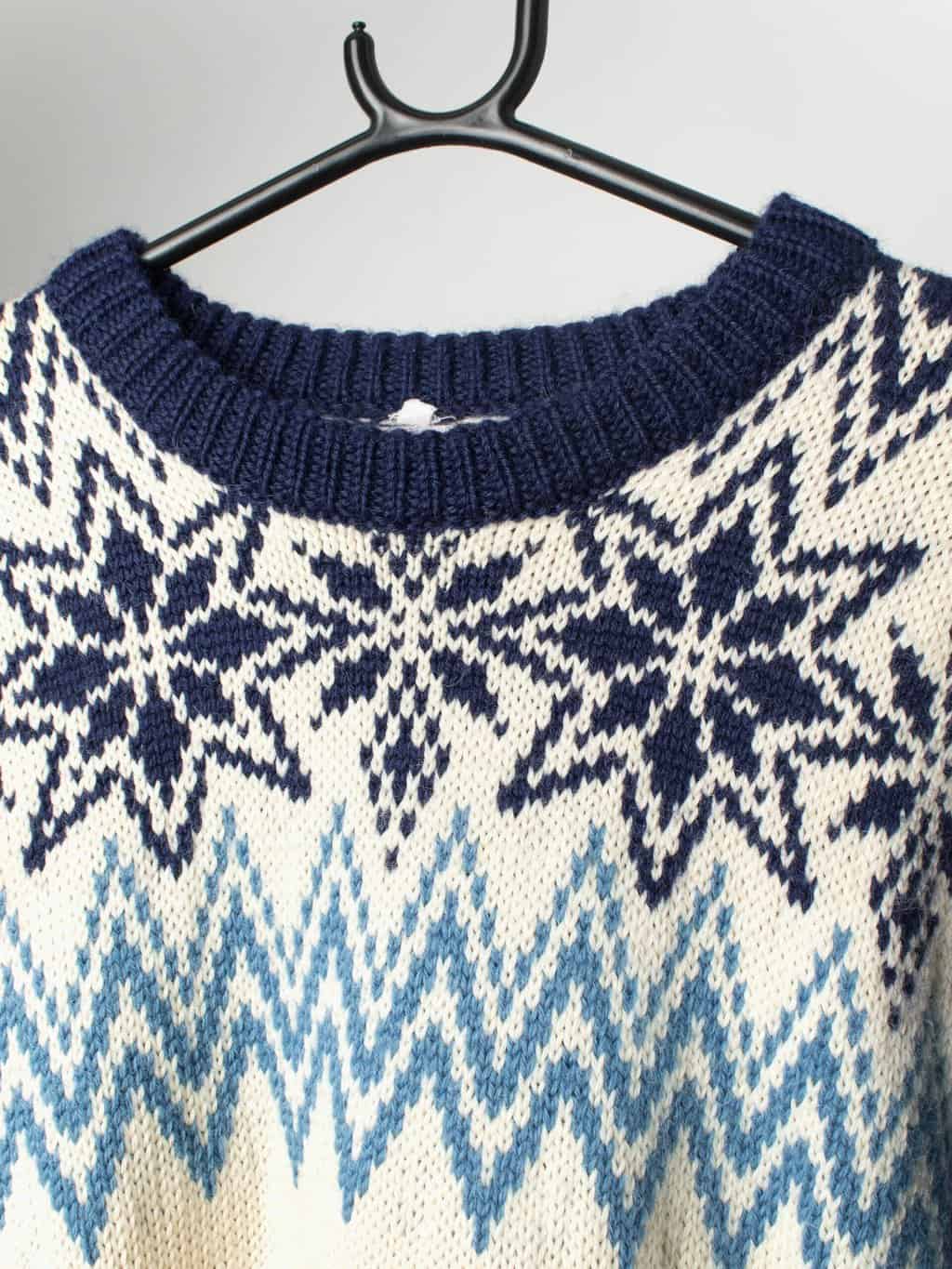Vintage Janus of Norway Norwegian wool jumper - S / M - Image 2