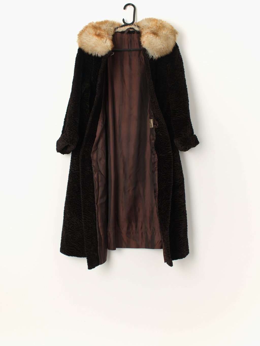 Vintage brown faux fur coat with sheepskin collar - Small / Medium / Large - Image 3