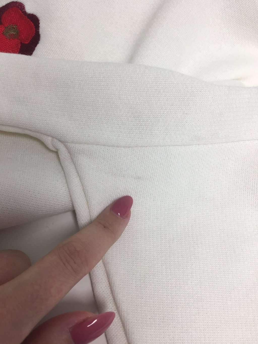 Vintage Collared Sweatshirt With Embroidered Red Poppies Medium 2