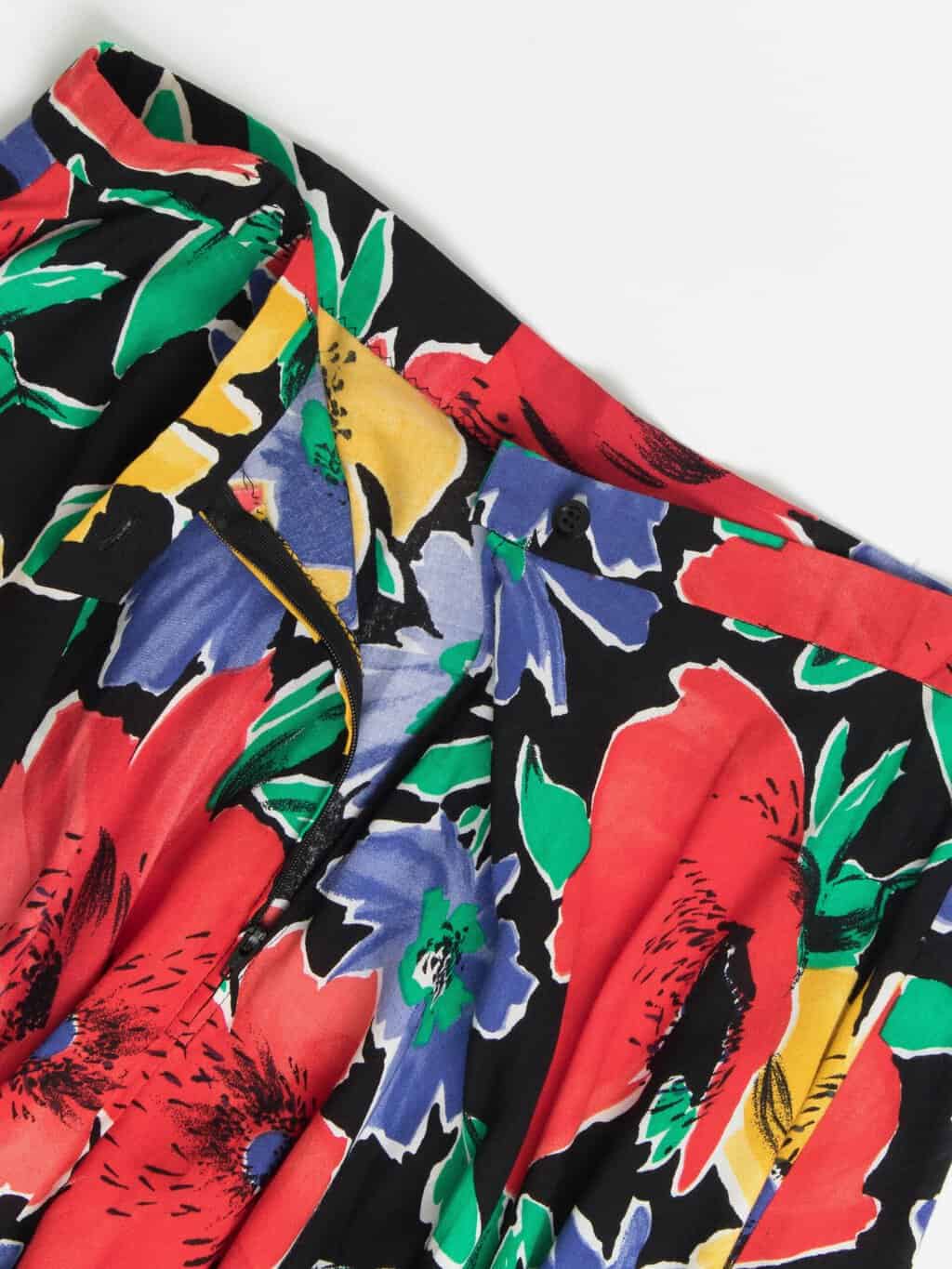 Vintage Handmade Skirt With Bold Floral Pattern Large 3