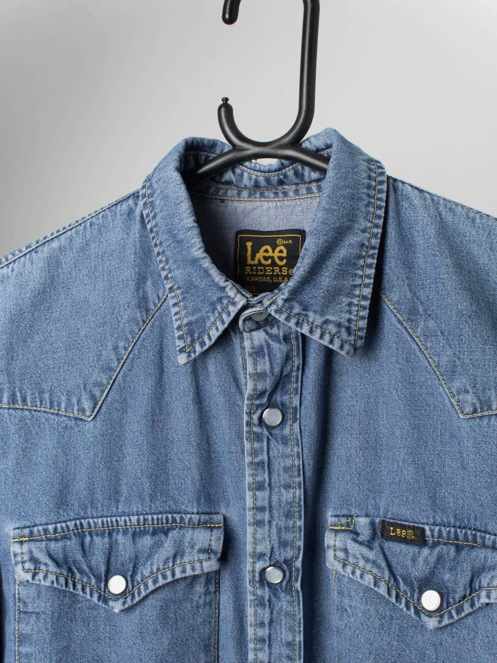 Vintage Lee Riders shirt with white snap buttons - S / M - Image 2