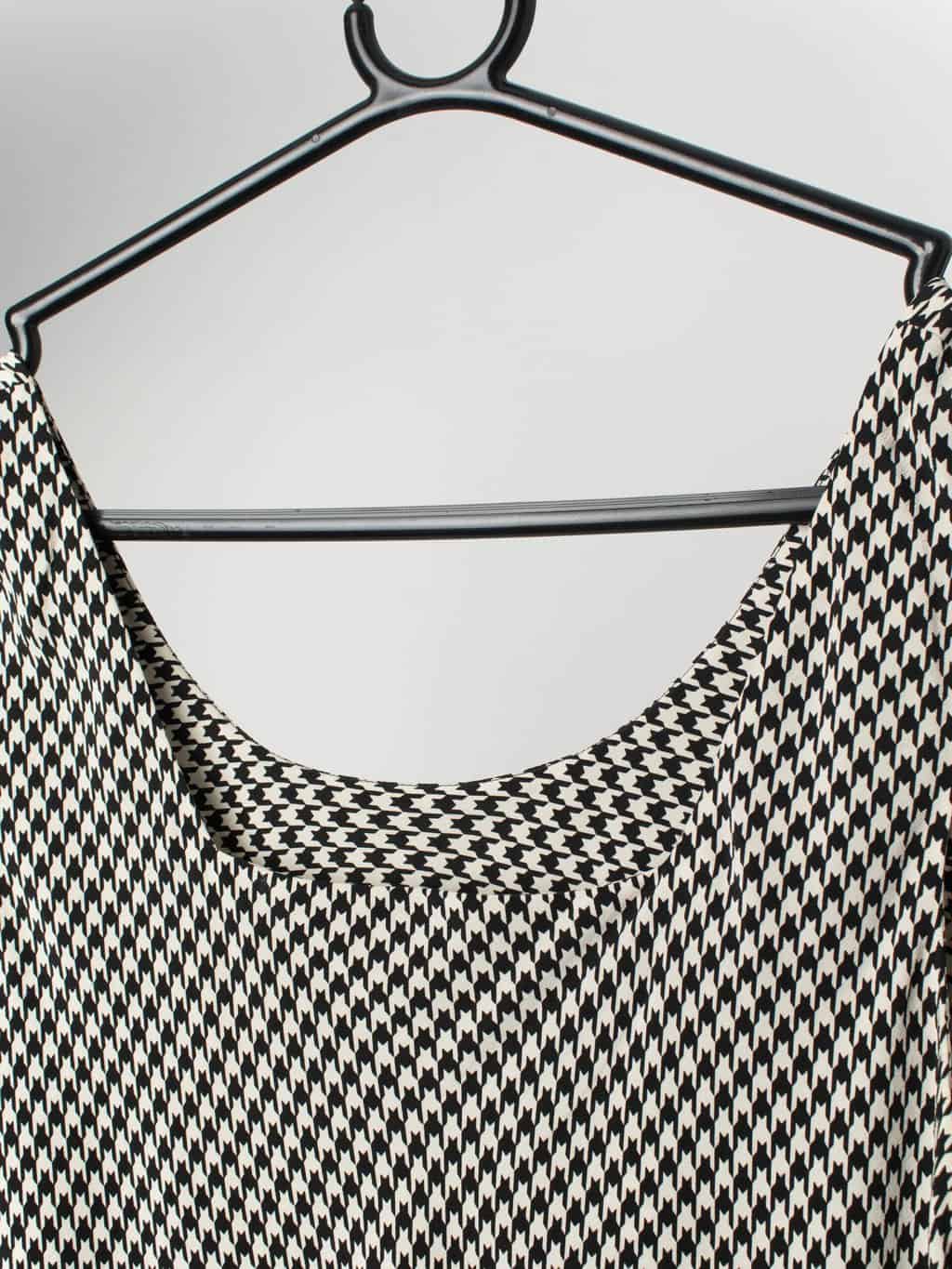 Vintage Silk Dogtooth Vest Top In Black And White Medium Large 2