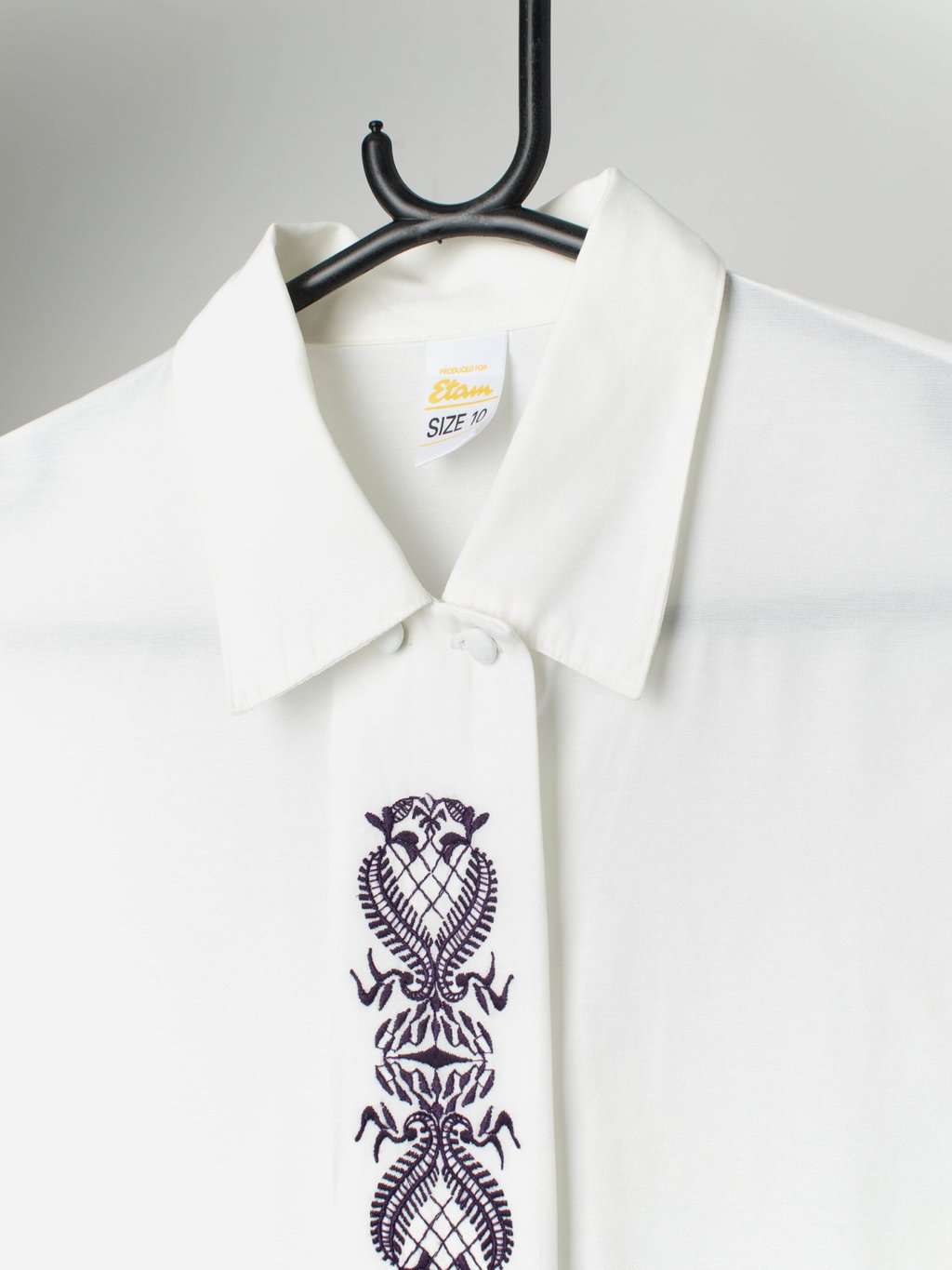 Vintage White Loose Fit Shirt With Embroidered Design Small 2
