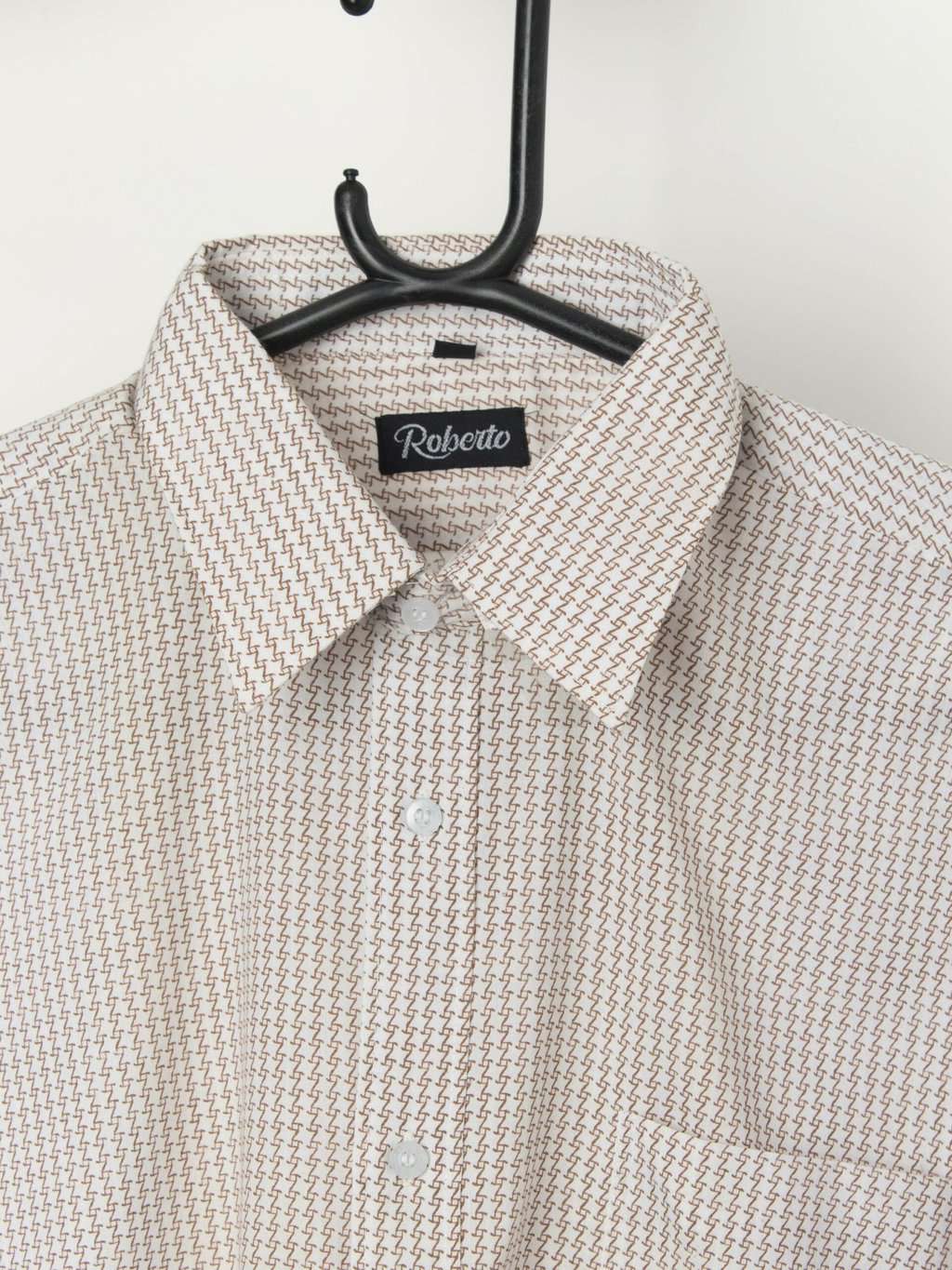 Vintage deadstock 1970s shirt with brown zigzag pattern - Medium / Large - Image 2